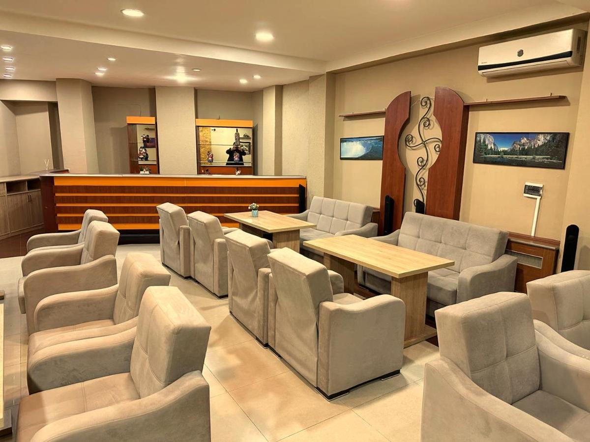 G Bakuri Otel Batum Dış mekan fotoğraf