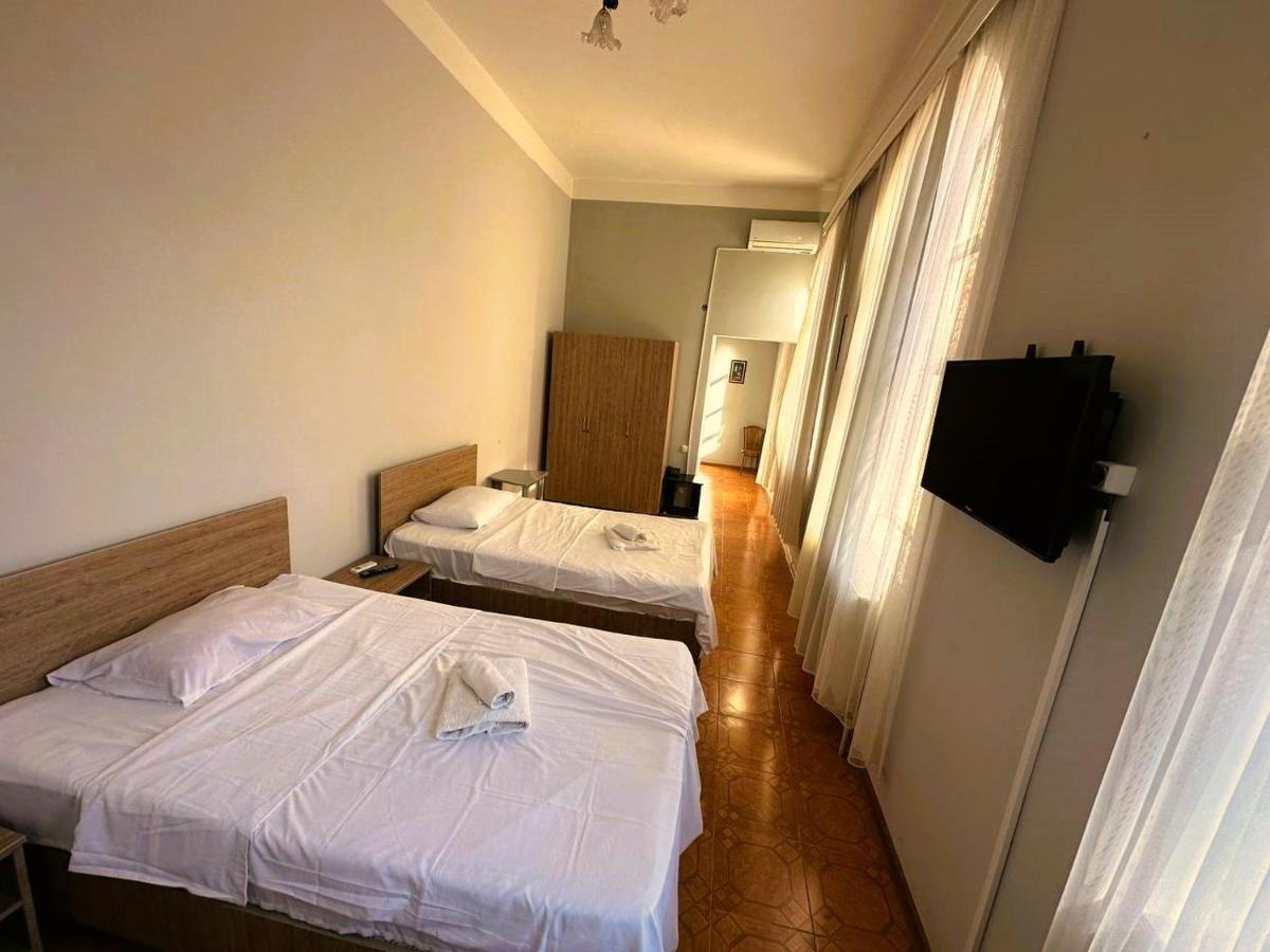 G Bakuri Otel Batum Dış mekan fotoğraf