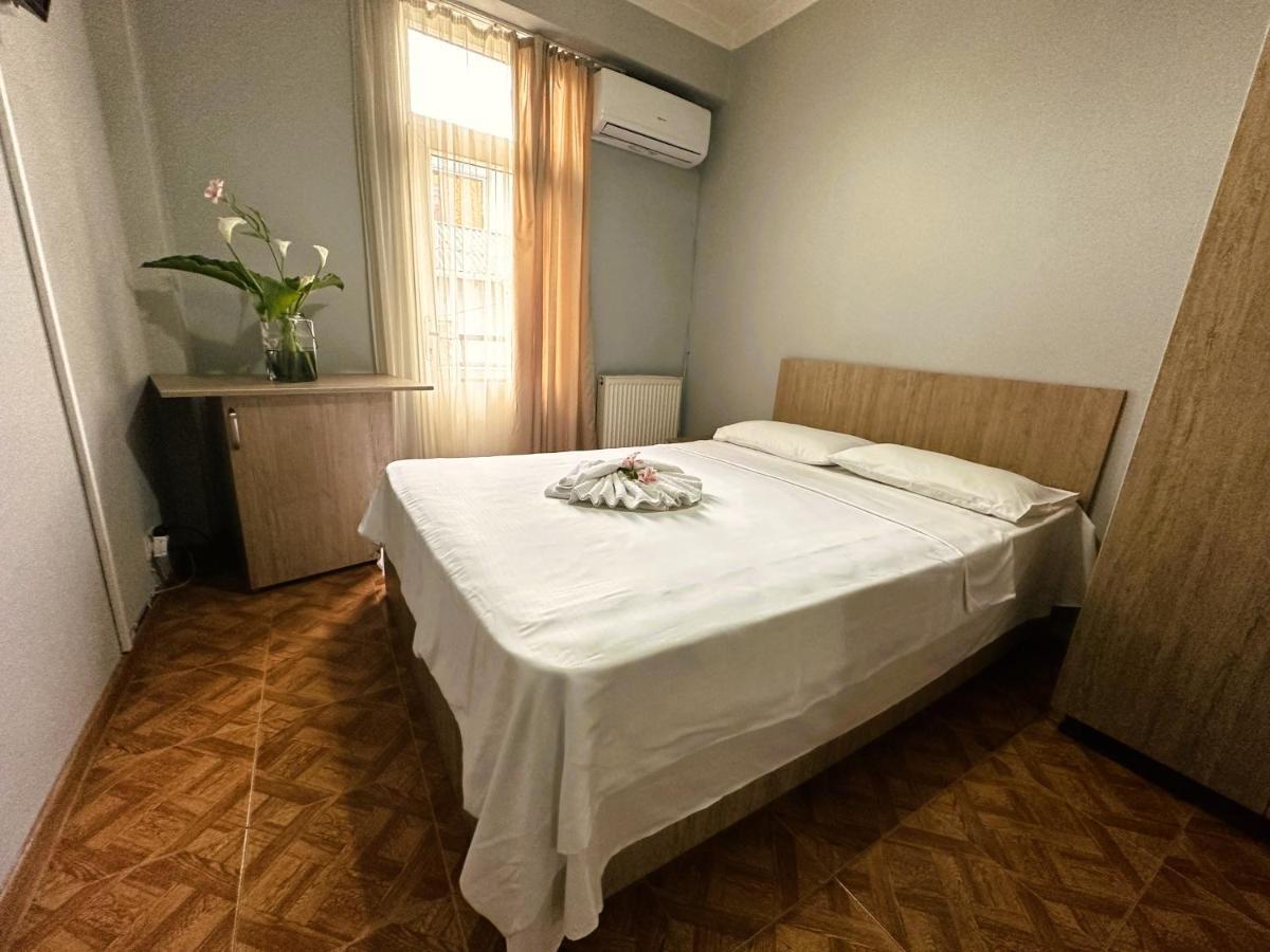 G Bakuri Otel Batum Dış mekan fotoğraf