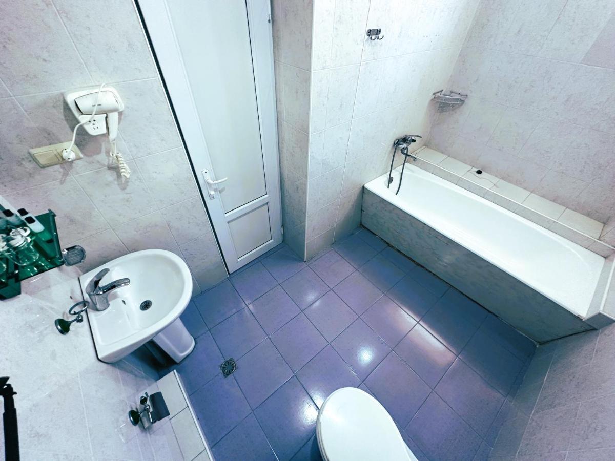 G Bakuri Otel Batum Dış mekan fotoğraf